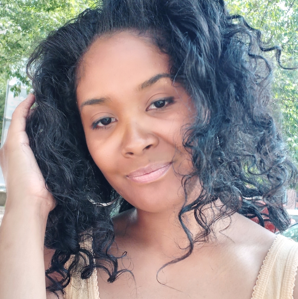 Meet your Posher, Kendra